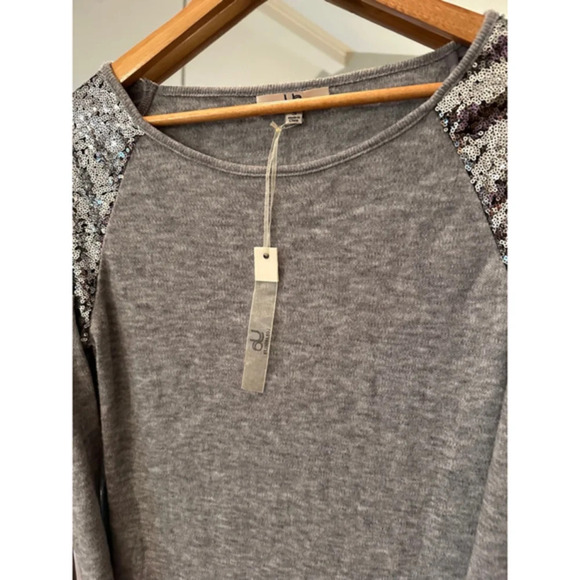 UA Los Angeles Gray Silver Sequined Long Sleeve Sweater M - Picture 5 of 6